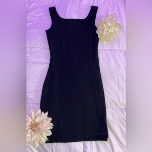 CLOSET CLEAN OUT!! Selling women’s tops, dresses, and shorts!!